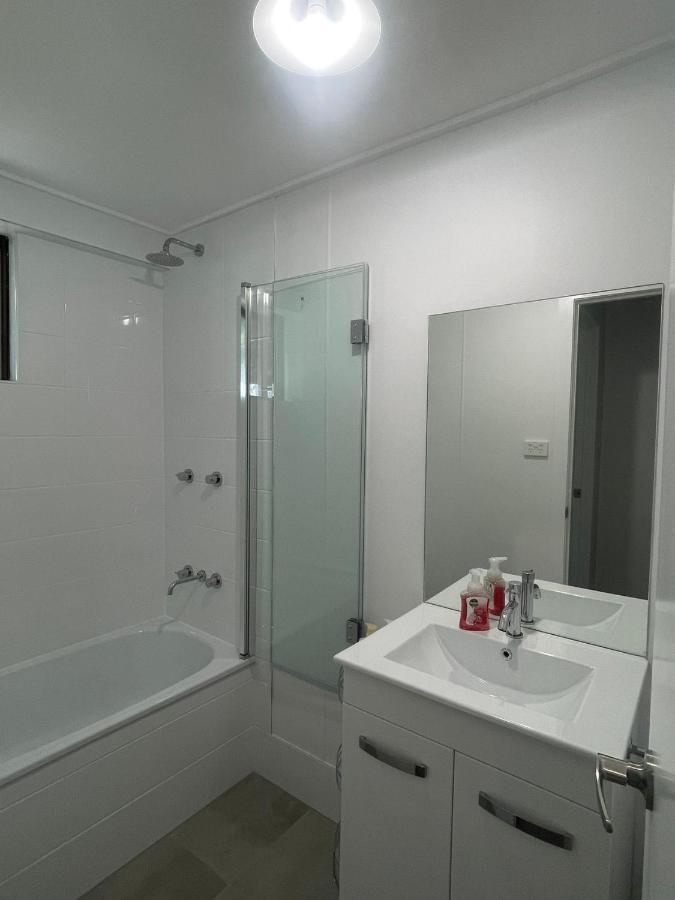 Yny Guest House Waterford Екстер'єр фото
